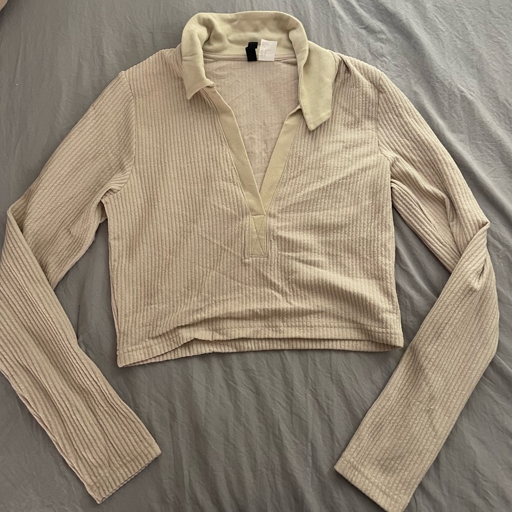 Beige crop long sleeve